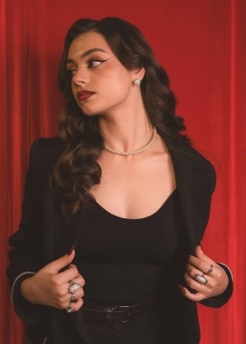 Полли, Г. Дятьково